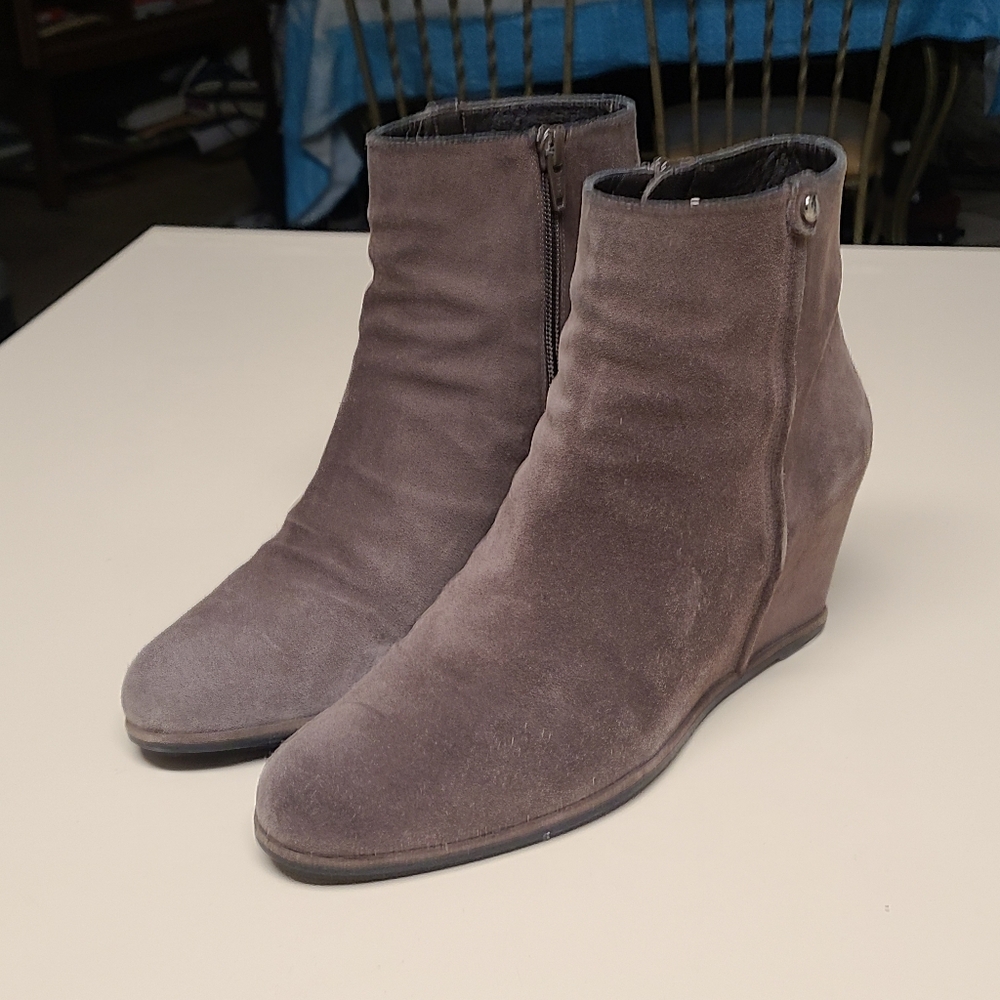 Stuart Weitzman wedge ankle boots size 10 - Picture 2 of 10